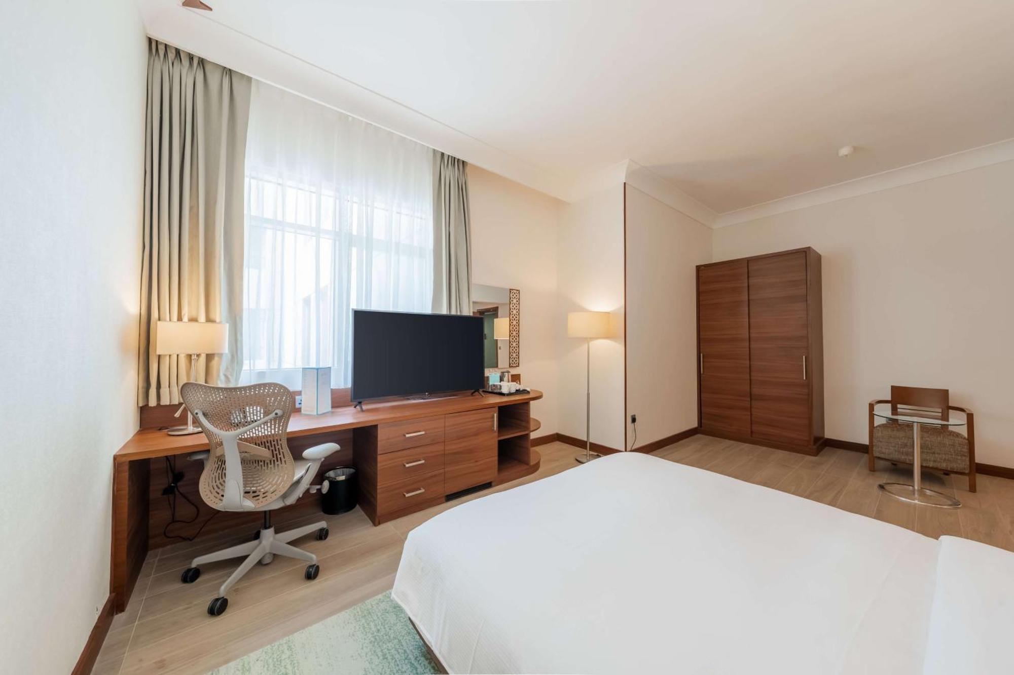 Hilton Garden Al Mina - Jumeirah Hotel